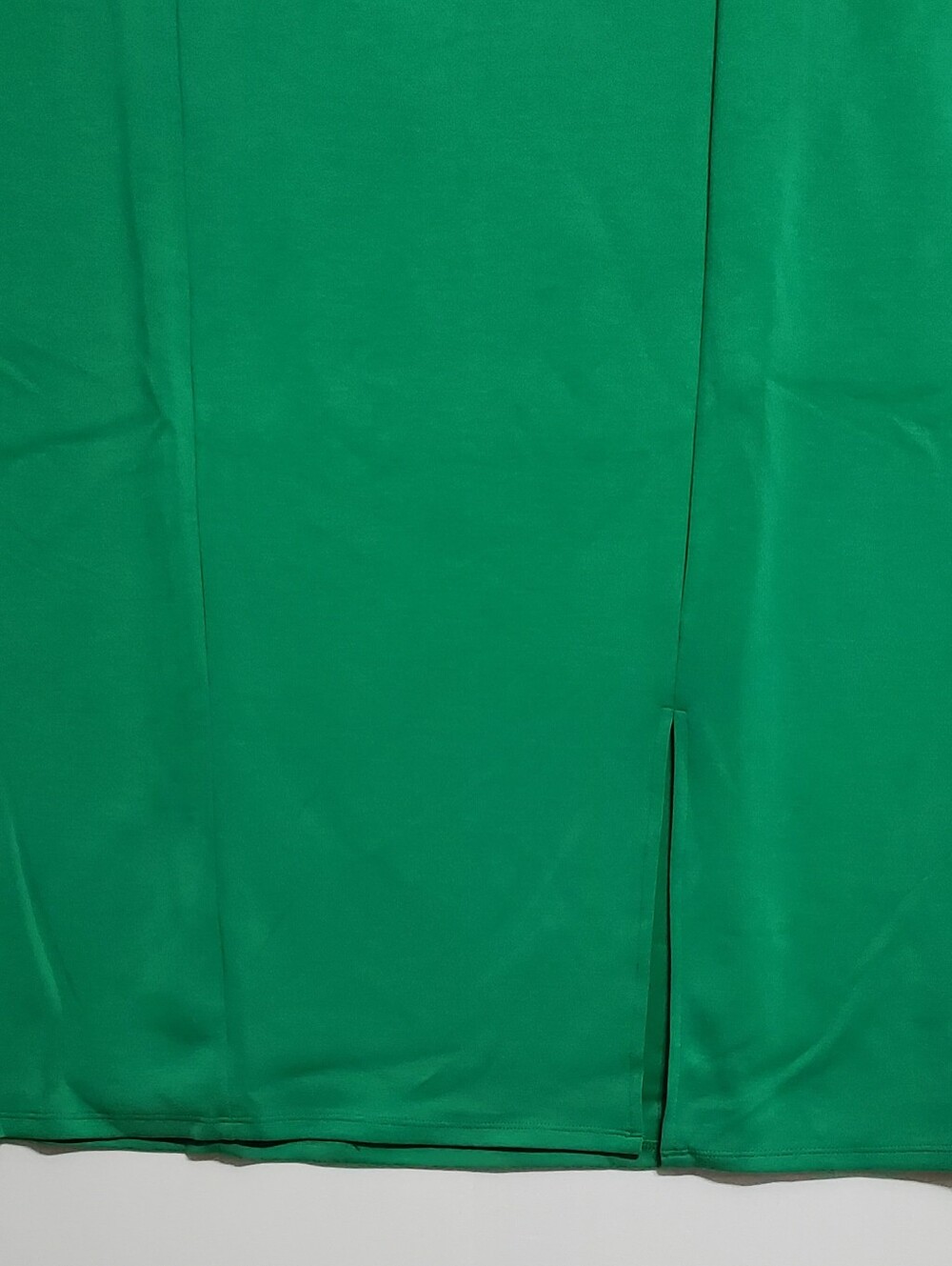 NWT Torrid midi studio bodycon dress jelly bean green slit stretch short sleeves - Picture 3 of 11